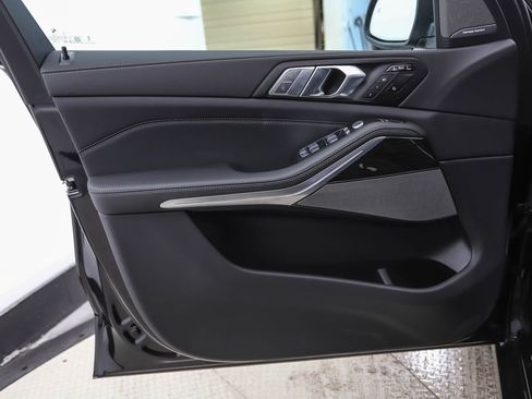 New 2026 BMW X7 xDrive40i image 9