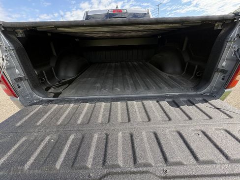 Used 2022 RAM 1500 Limited w/ Cold Weather Group AWD/4WD image 15