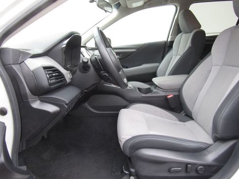 Used 2020 Subaru Outback Premium AWD/4WD image 9