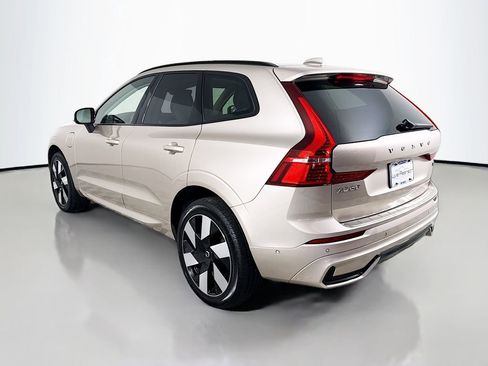 Used 2025 Volvo XC60 T8 Plus w/ Protection Package Premier AWD/4WD image 3