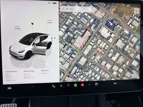 Used 2023 Tesla Model Y Performance AWD/4WD image 19