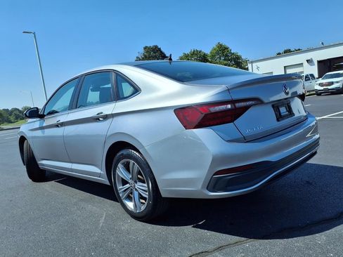 Used 2024 Volkswagen Jetta SE FWD image 27