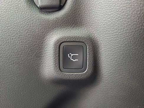 New 2026 Jeep Compass Limited image 24