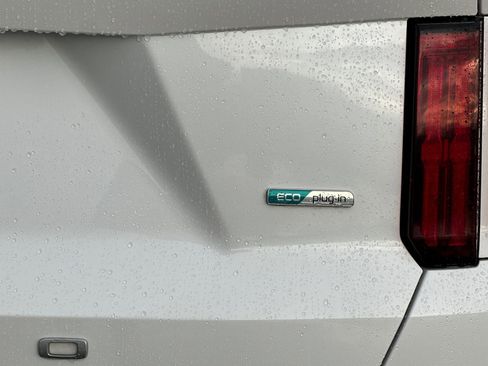 Used 2022 Kia Sorento SX Prestige image 35