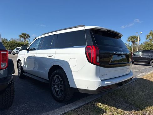 Certified 2025 Ford Expedition Active image 2