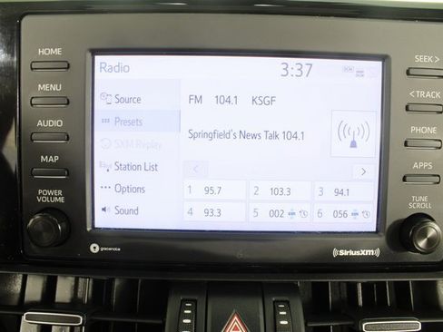 Used 2021 Toyota RAV4 XLE Premium image 5