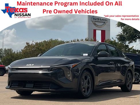 Used 2025 Kia K4 FWD image 1