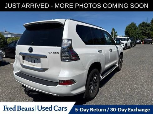 Used 2023 Lexus GX 460 Premium w/ Premium Package AWD/4WD image 13