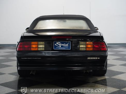 Used 1991 Chevrolet Camaro Z28 RWD image 12