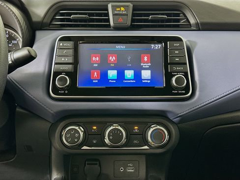 Used 2024 Nissan Versa SV w/ Trunk Package FWD image 22