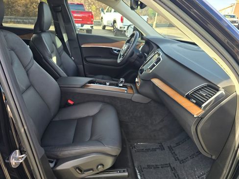 Used 2023 Volvo XC90 B6 Plus w/ Protection Package Premier image 31
