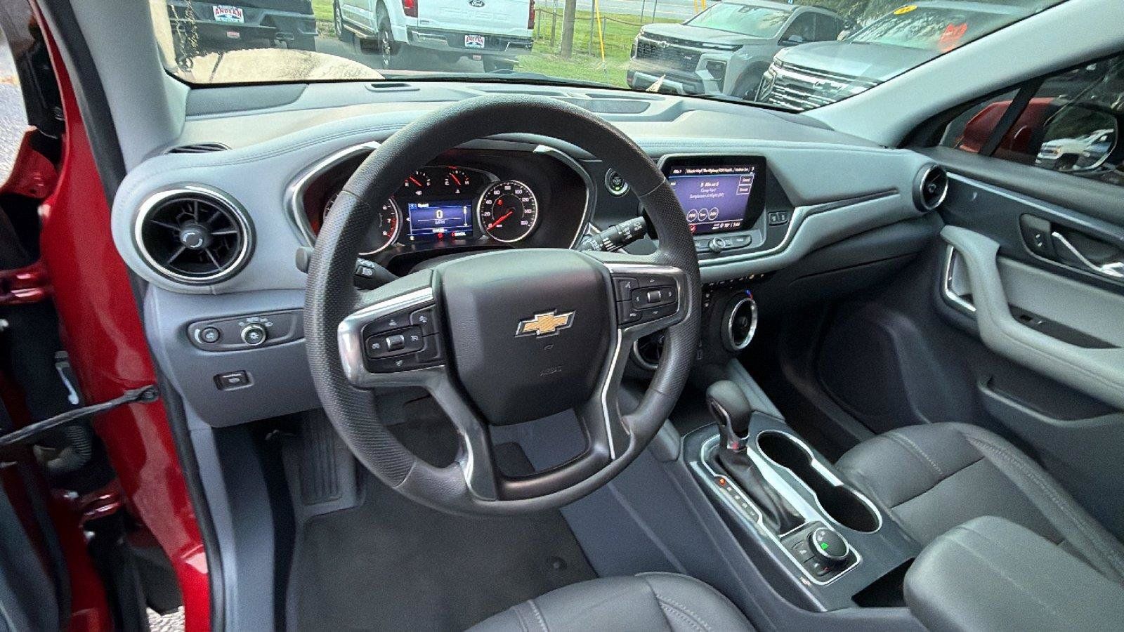 Used 2021 Chevrolet Blazer LT FWD image 24
