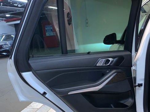 Used 2022 BMW X5 xDrive40i w/ Premium Package image 48