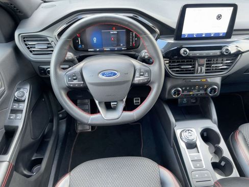 Used 2023 Ford Escape ST-Line image 25