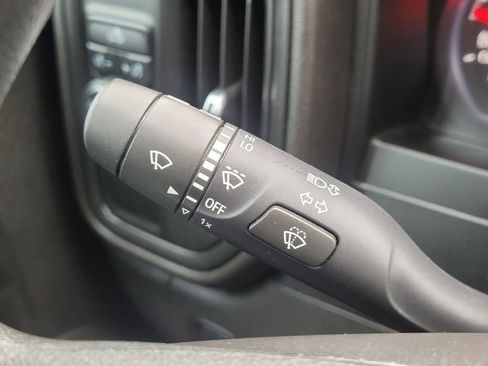 Used 2022 Chevrolet Silverado 1500 Custom image 29