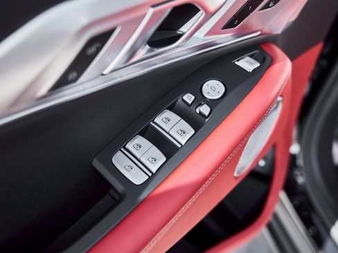 Used 2025 BMW XM image 32