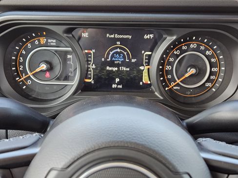 New 2026 Jeep Gladiator Sport AWD/4WD image 18