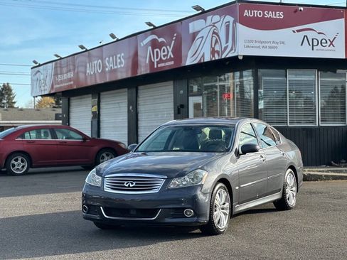 Used 2008 INFINITI M35 w/ Technology Pkg RWD image 2