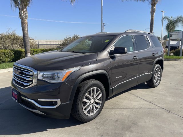 Used 2017 GMC Acadia SLE FWD image 1