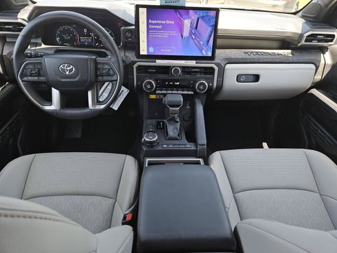 Used 2024 Toyota Tacoma Limited w/ Limited Package (LT) AWD/4WD image 11