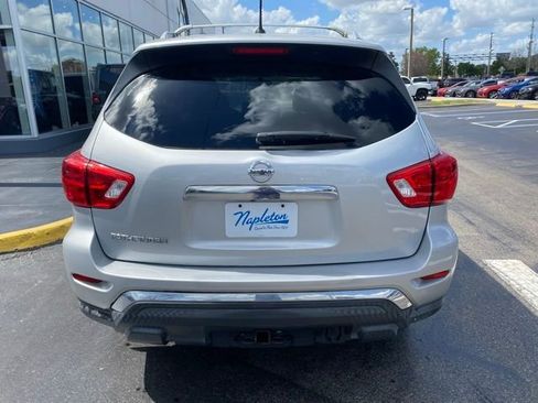Used 2018 Nissan Pathfinder S image 8