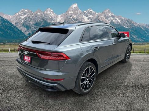 Used 2022 Audi Q8 Premium Plus AWD/4WD image 5