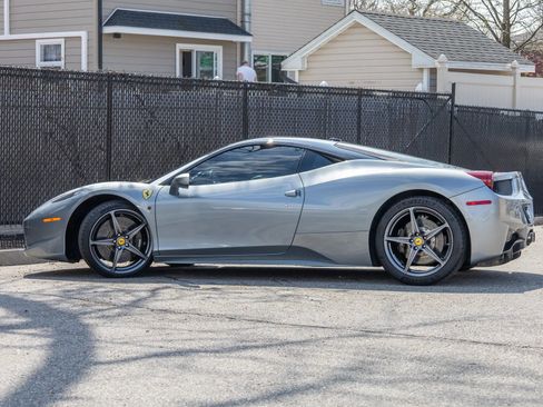 Used 2011 Ferrari 458 Italia Coupe image 34