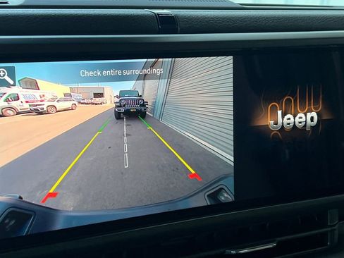 New 2026 Jeep Gladiator Sport image 18