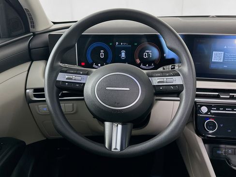 Used 2025 Hyundai Tucson SEL image 17