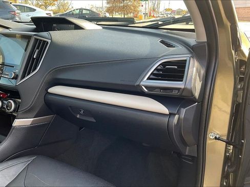 Certified 2022 Subaru Forester Limited image 17