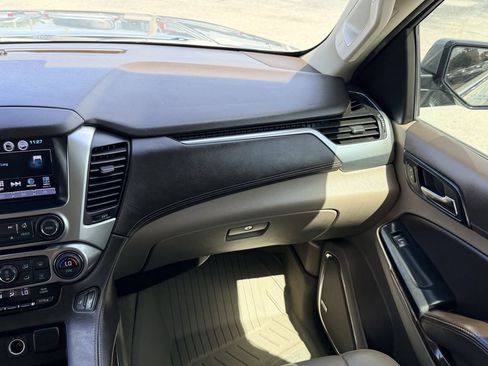 Used 2018 Chevrolet Tahoe LT image 17