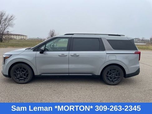 Used 2025 Kia Carnival SX Prestige image 5