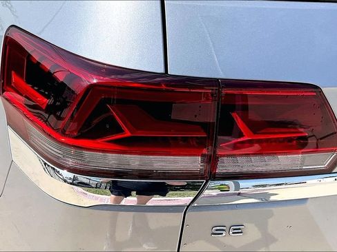 Used 2021 Volkswagen Atlas SE AWD/4WD image 36