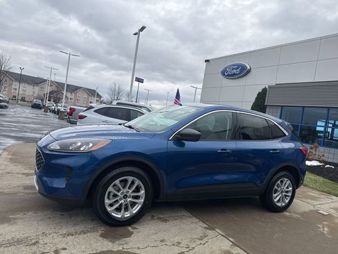 Certified 2022 Ford Escape SE w/ Convenience Package image 5