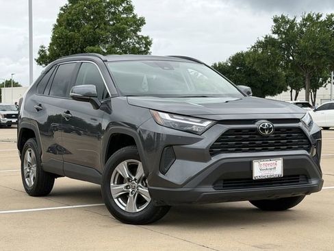 Used 2025 Toyota RAV4 XLE FWD image 2