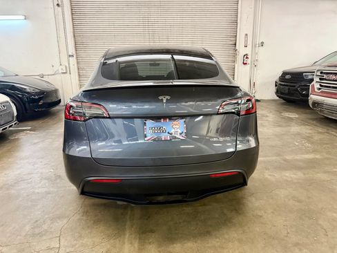 Used 2023 Tesla Model Y Performance AWD/4WD image 6