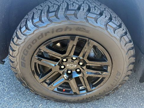 Certified 2021 Chevrolet Silverado 1500 LT Trail Boss w/ Bed Protection Package AWD/4WD image 11