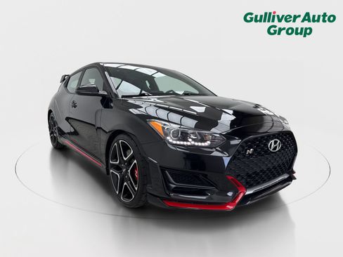 Used 2022 Hyundai Veloster N FWD image 13