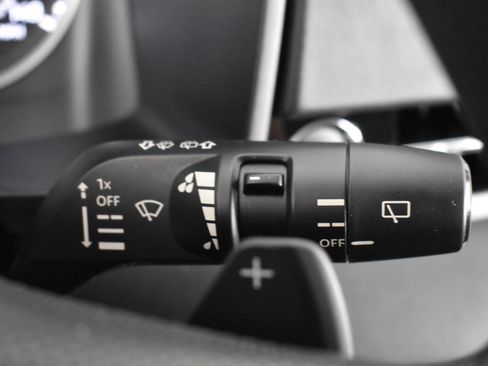 Used 2024 Mitsubishi Outlander ES image 23