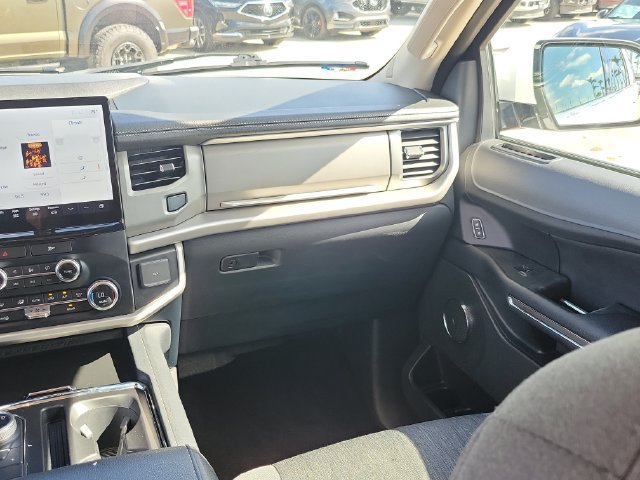 Certified 2022 Ford Expedition XLT RWD image 22