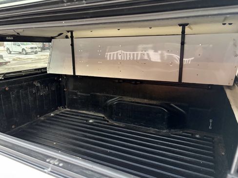 Used 2021 Toyota Tacoma SR5 image 15