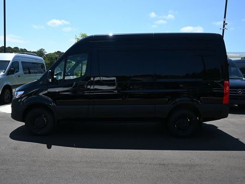 Used 2026 Mercedes-Benz Sprinter 2500 image 3