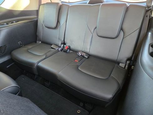 Used 2023 INFINITI QX80 Luxe w/ All-Season Package image 19