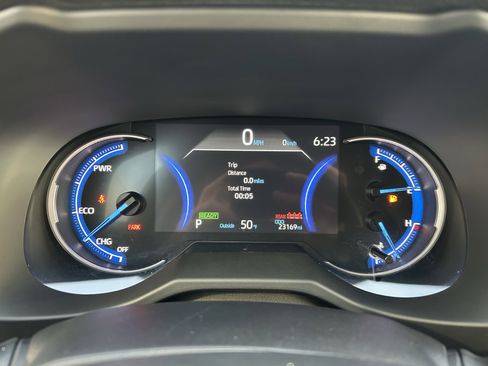 Certified 2025 Toyota RAV4 LE image 22