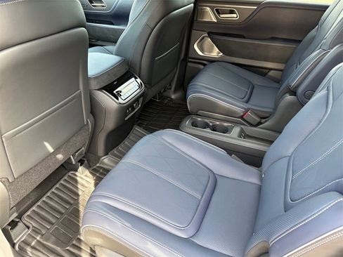 New 2026 INFINITI QX80 Sport w/ Sport Exterior Package image 17