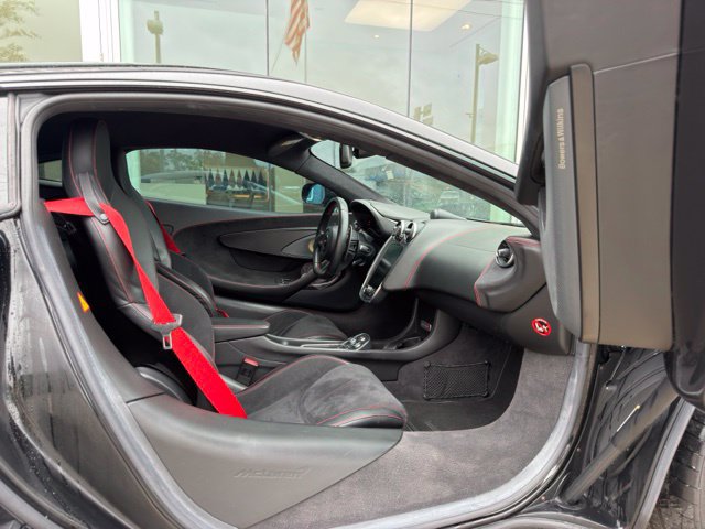 Used 2017 McLaren 570S Coupe RWD image 9
