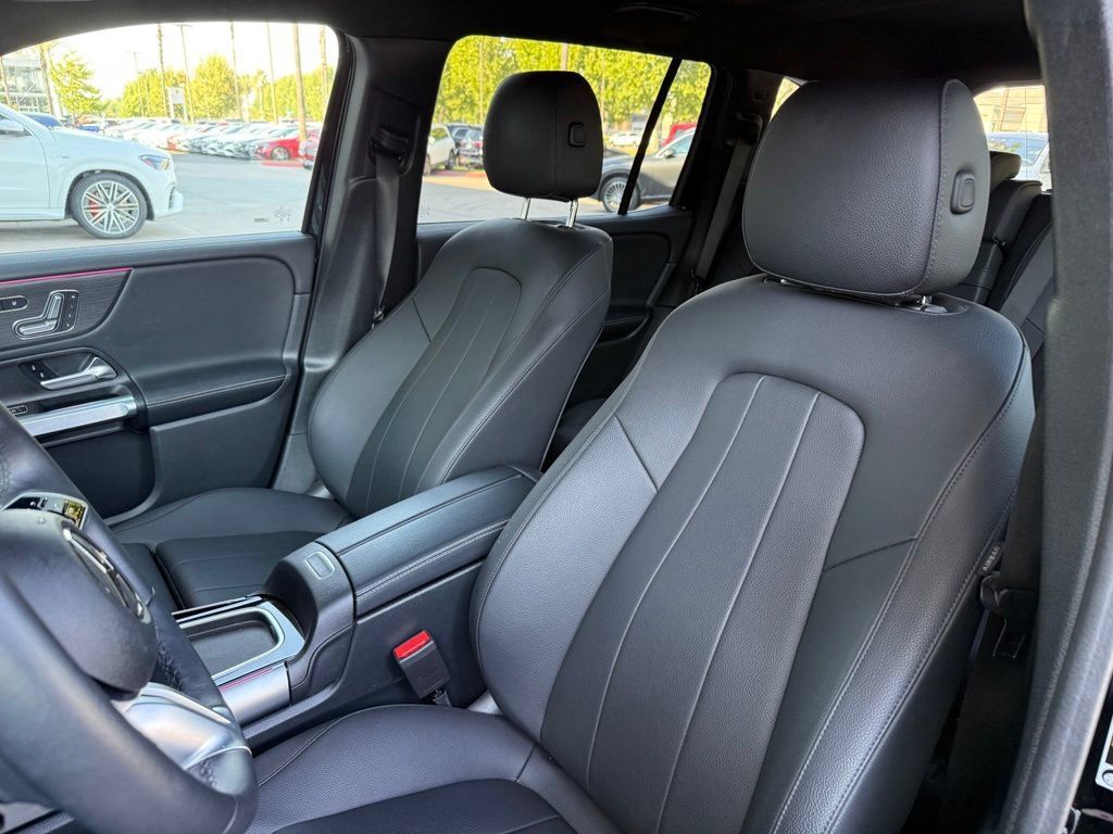 Used 2026 Mercedes-Benz GLB 250 image 14