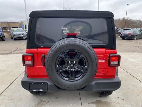 Used 2021 Jeep Wrangler Unlimited Sport image 4
