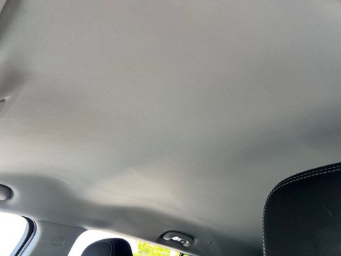 Used 2024 GMC Terrain SLE w/ Driver Convenience Package FWD image 21