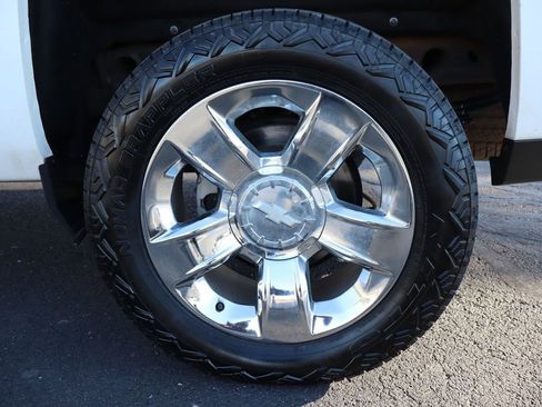 Used 2017 Chevrolet Silverado 1500 LTZ w/ Texas Edition image 42